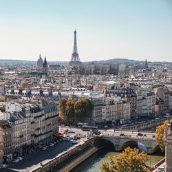 Parijs Skyline_Photo by Alexander Kagan on Unsplash door Alex Holyoake (bron: Flickr)