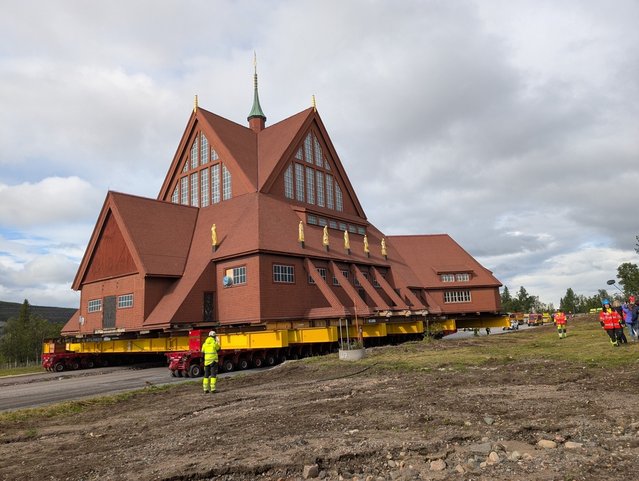 Historische houten Kiruna-kerk in Zweden door norr (bron: Shutterstock)