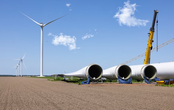 Windturbine in Zeewolde door T.W. van Urk (bron: Shutterstock)