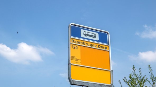 Bushalte Braambrugge Dorp door Dutchmen Photography (bron: Shutterstock)