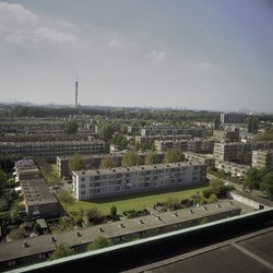 Rotterdam vanaf Burghsluissingel, Wikimedia Commons door Rijksdienst voor het Cultureel Erfgoed (bron: Wikimedia Commons)