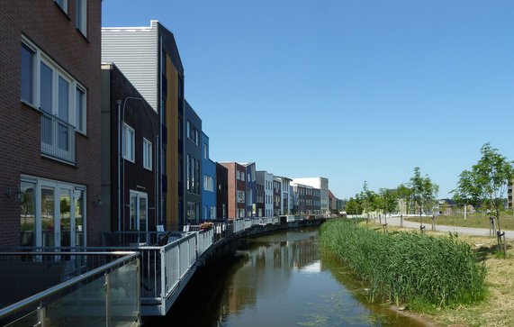 Almere, stadsdeel Almere Poort door Leuk2 (bron: Wikipedia Commons)