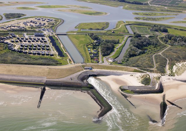 Kustverdediging in Waterdunen door Sky Pictures (bron: Provincie Zeeland)