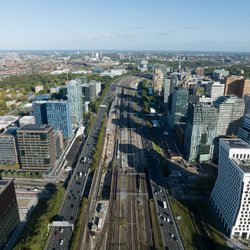 Zuid Zuidas, Amsterdam door Make more Aerials (bron: shutterstock)