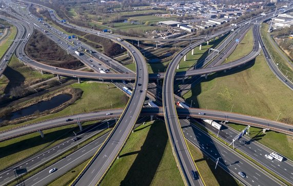 Landmark luchtbruggen door Maarten Zeehandelaar (bron: Shutterstock)