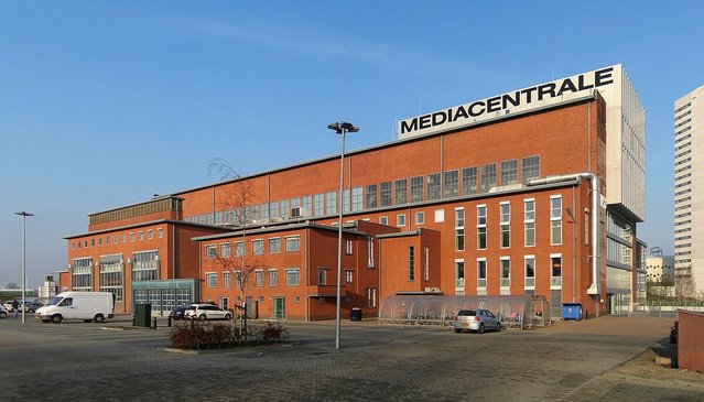 Mediacentrale Groningen door Wutsje (bron: Wikipedia Commons)