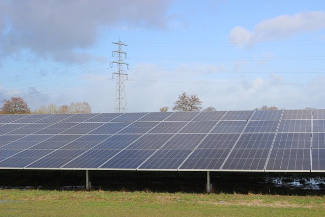 Close-up van de zonnepanelen. door Jutta Hinterleitner (bron: Jutta Hinterleitner)