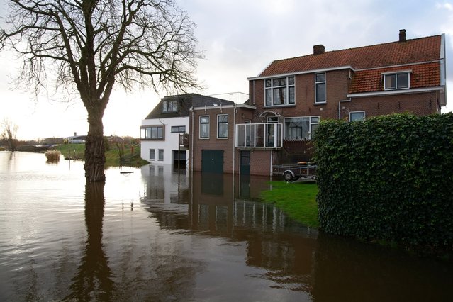 Hoog water in Hattem door Remco de Wit (bron: Shutterstock)