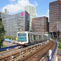 Metro station Maashaven in Rotterdam, Holland door jan kranendonk (bron: Shutterstock)