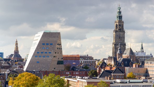 Skyline van Groningen met links het Forum door Lars Fortuin (bron: Shutterstock)