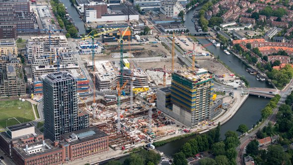 Bouwplaats in Amsterdam door Aerovista Luchtfotografie (bron: Shutterstock)