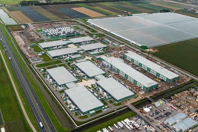 Data center Middenmeer door Aerovista Luchtfotografie (bron: shutterstock.com)