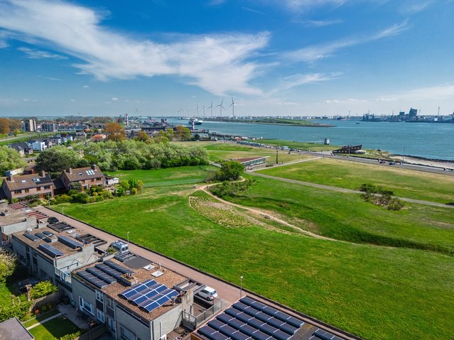 Park aan het water door Ivan Vasylyev (bron: Shutterstock)