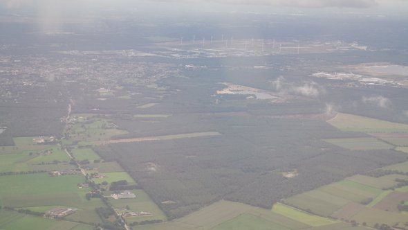 Lommel vanuit de lucht" (Public Domain) by josbert.lonnee -> Nederland luchtfoto