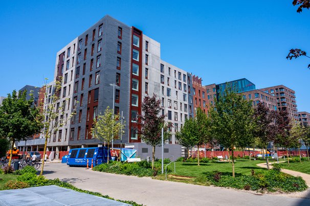 Generationernes hus en Pakhusene, Aarhus Ø in Aarhus, Denemarken door Christian Fogtmann (bron: Shutterstock)