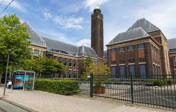 Architecture faculty of TU Delft door PixelBiss (bron: shutterstock)