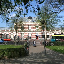 Treinstation Hoorn door Joop Hoek (bron: Shutterstock)