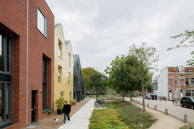 Nieuwbouw in aansluiting met maat en schaal op de bestaande buurt door Sebastian van Damme (bron: Synchroon)