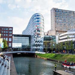 Achterkant Hoog Catharijne, Utrecht door Shutterstock (bron: Shutterstock)