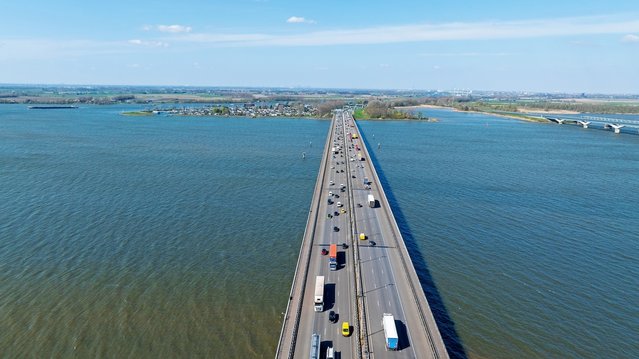 Luchtvracht vanaf de snelweg door Steve Photography (bron: Shutterstock)