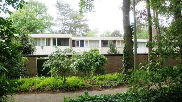 Emmen Emmerhout huizen door Onderwijsgek (bron: Wikimedia Commons)