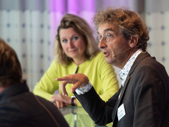 Seminar Financiering Collaboratieve Woonvormen door Alex Schroder (bron: platform31.nl)