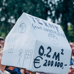 Woningbouw protest 2021 door Etreeg (bron: Shutterstock)