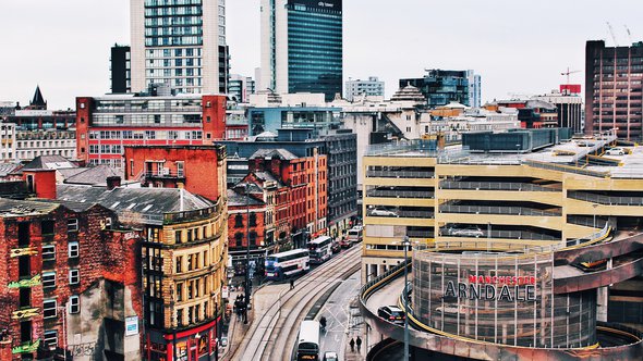 Manchester -> Photo by William McCue on Unsplash door William McCue (bron: Unsplash)