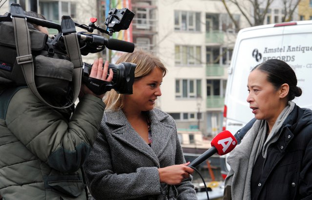 Interview op straat door Marineke Thissen (bron: Shutterstock)