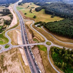 Luchtfoto van een knooppunt in Nederland door Ground Picture (bron: shutterstock)