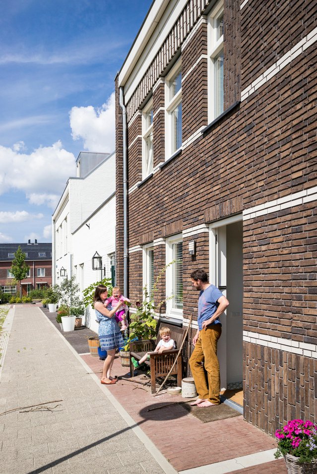 Stoep Leiden - Tevreewijk door Peter Andrik (bron: Blauwhoed)