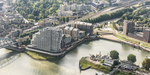 Luchtfoto Nijmegen Waalfront door Corné Bastiaans (bron: http://www.cb-photography.com/)