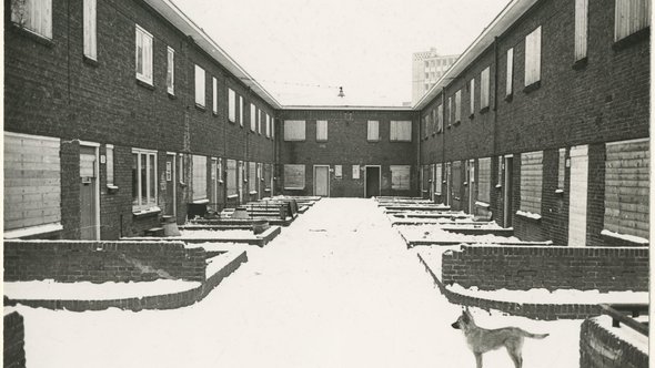 Winter in Zomerhof door Haags Gemeentearchief (bron: Haags Gemeentearchief)