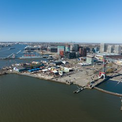 NDSM-Werf Amsterdam. door Make more Aerials (bron: Shutterstock)