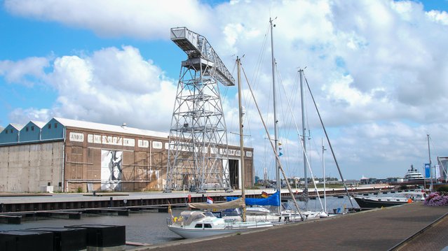 Bootjes met machinefabriek en scheldekraan door Zuidwest10 (bron: Gemeente Vlissingen)