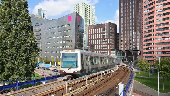 Metro station Maashaven in Rotterdam, Holland door jan kranendonk (bron: Shutterstock)