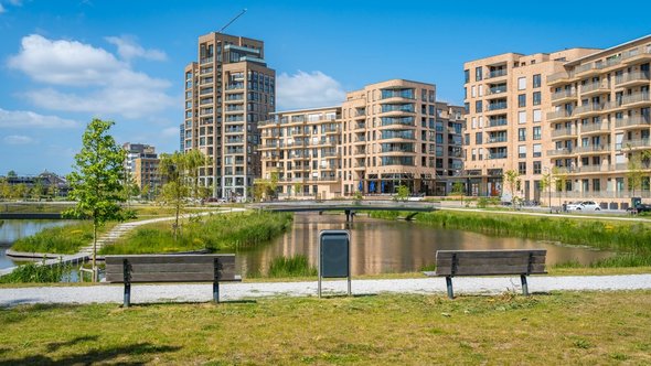 Holland Park Diemen door Milos Ruzicka (bron: shutterstock)