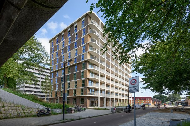 Echtenstein Amsterdam Zuidoost door Rindert van den Toren (bron: nai010uitgevers)