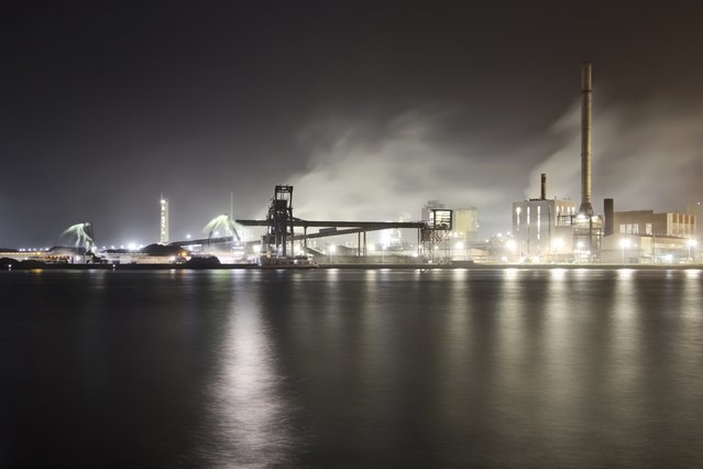 Het kanaal van Gent naar Terneuzen door Niek Goossen (bron: shutterstock)