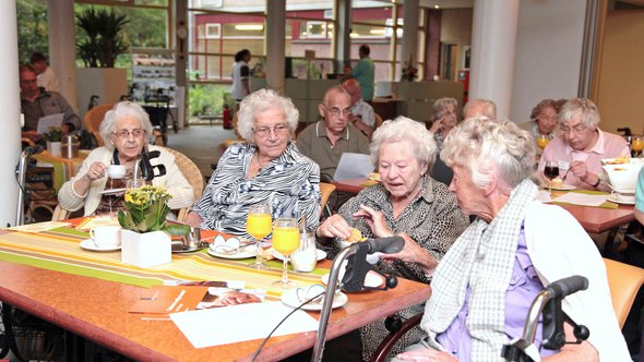 Senioren woonvorm door Nancy Beijersbergen (bron: shutterstock.com)