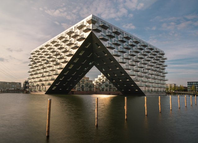 Het Sluishuis in Amsterdam door Jolanda Aalbers (bron: Shutterstock)