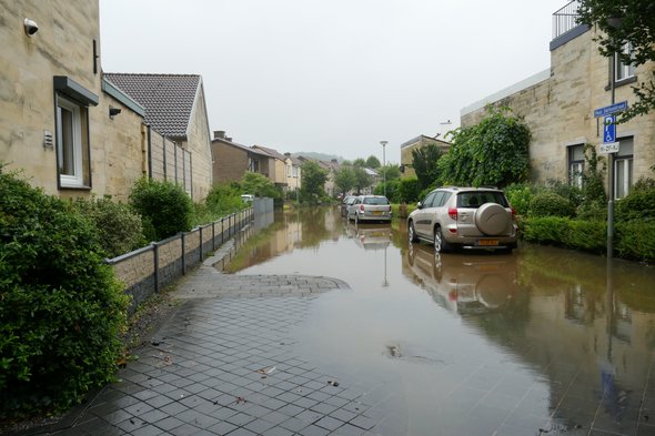 Wateroverlast in Valkenburg door MyStockVideo (bron: Shutterstock)