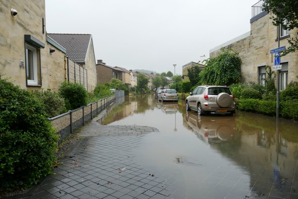 Wateroverlast in Valkenburg door MyStockVideo (bron: Shutterstock)