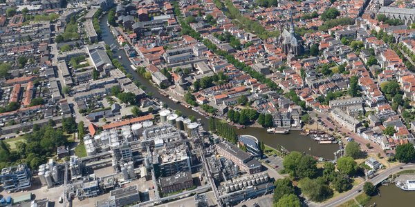 Luchtdronevideo van de stad Gouda door Make more Aerials (bron: Shutterstock)