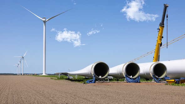 Windturbine in Zeewolde door T.W. van Urk (bron: Shutterstock)