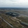 Een betoverende luchtreis langs het Nationaal Militair Museum en een landingsbaan van een vliegtuig