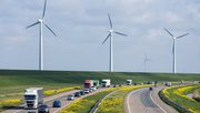 Windmolens naast de A6 in de buurt van Lelystad door T.W. van Urk (bron: Shutterstock)