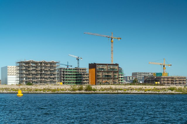 Constructie in het IJ, Amsterdam door Jasper Suijten (bron: Shutterstock)