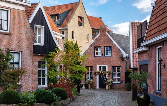 Charmante straat door K-FK (bron: Shutterstock)