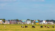 Construction of new houses in the province of North Holland near Amsterdam, The Netherlands door Martin Bergsma (Shutterstock)